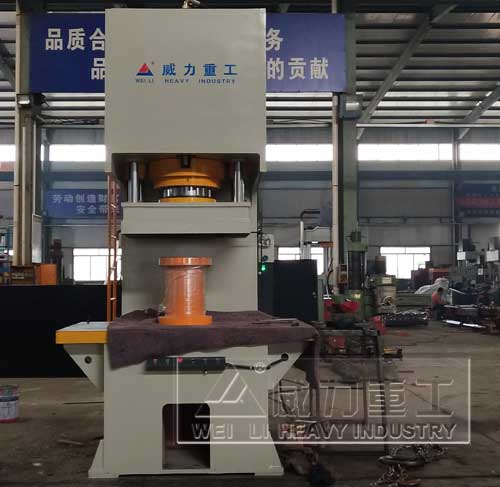 400噸單柱油壓機